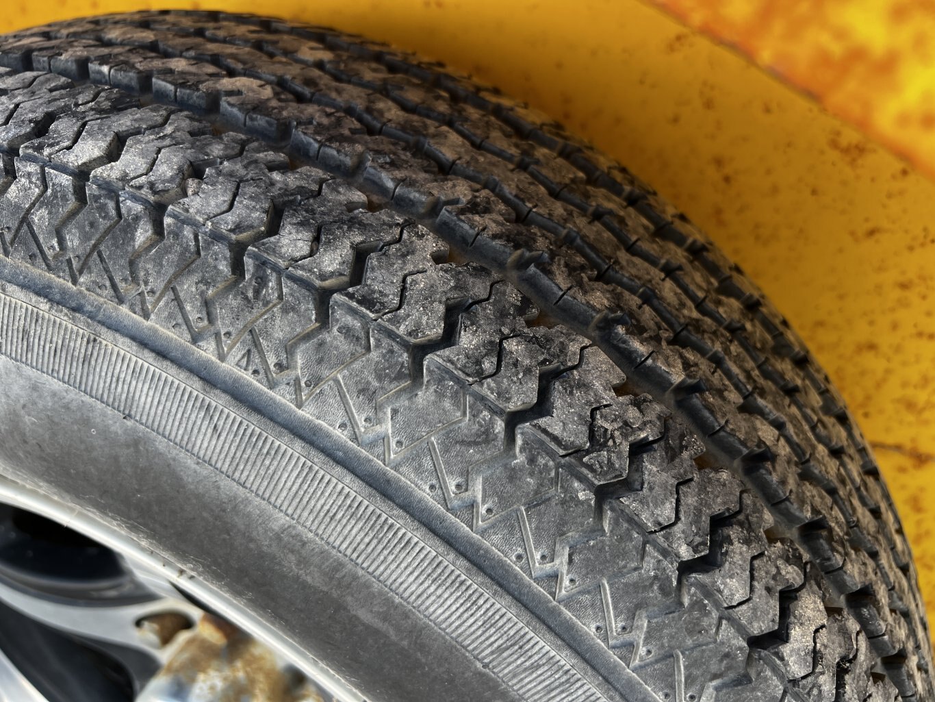 2004 Beothuck 18ft Flatdeck Trailer with Filter Pot • Model: BMB24 612 3F #11058 BP