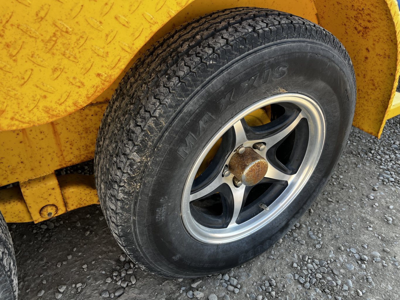 2004 Beothuck 18ft Flatdeck Trailer with Filter Pot • Model: BMB24 612 3F #11058 BP