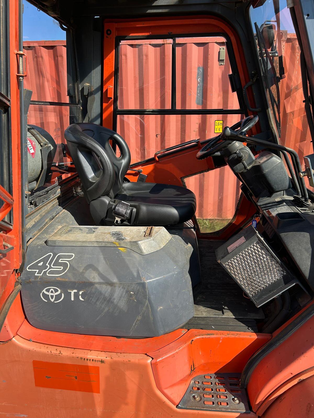 2005 Toyota 7FGU45 Fork Lift #11091 AS