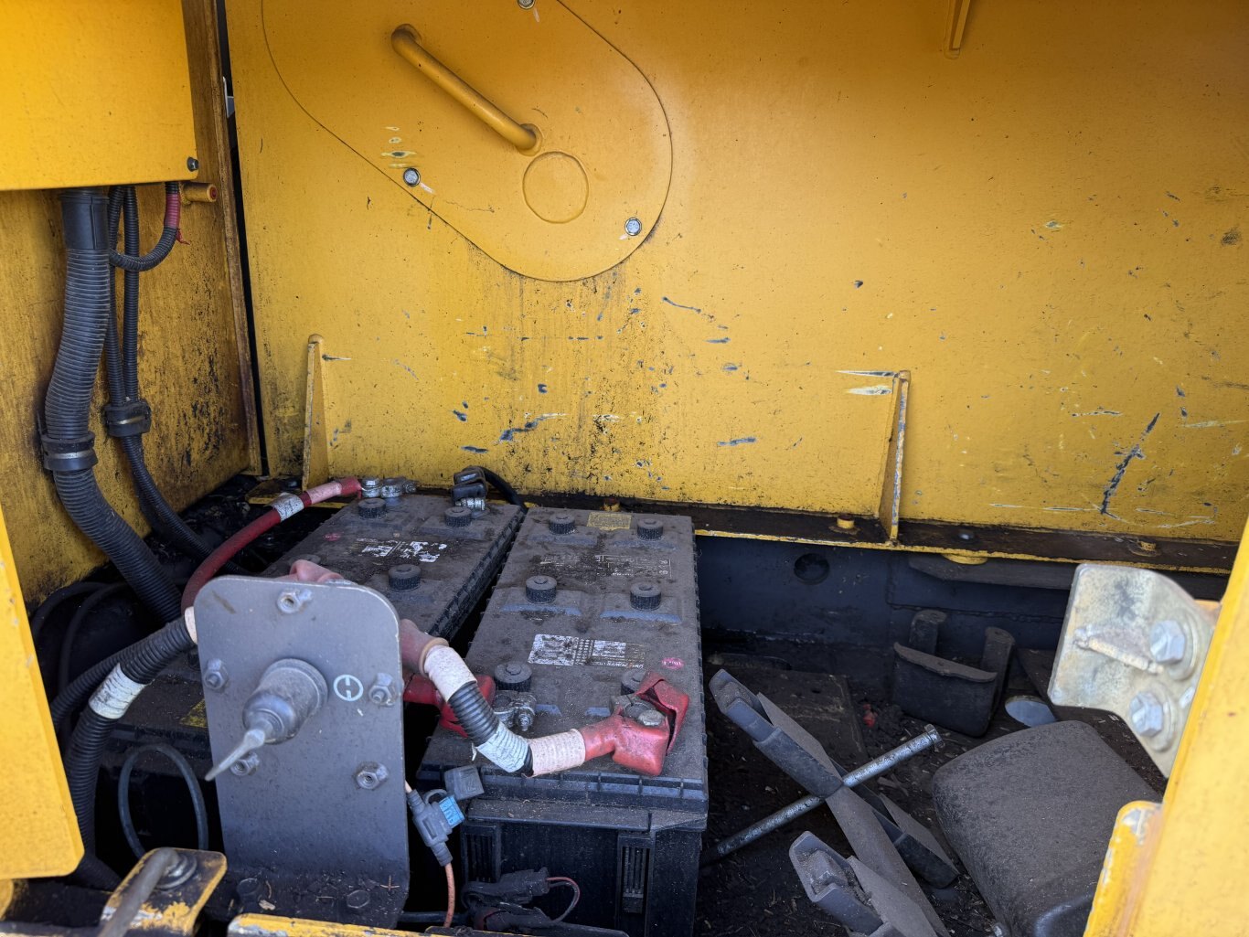 2012 Volvo FC2421C Processor with Drop in Engine (4,000 hours) #11096 JA