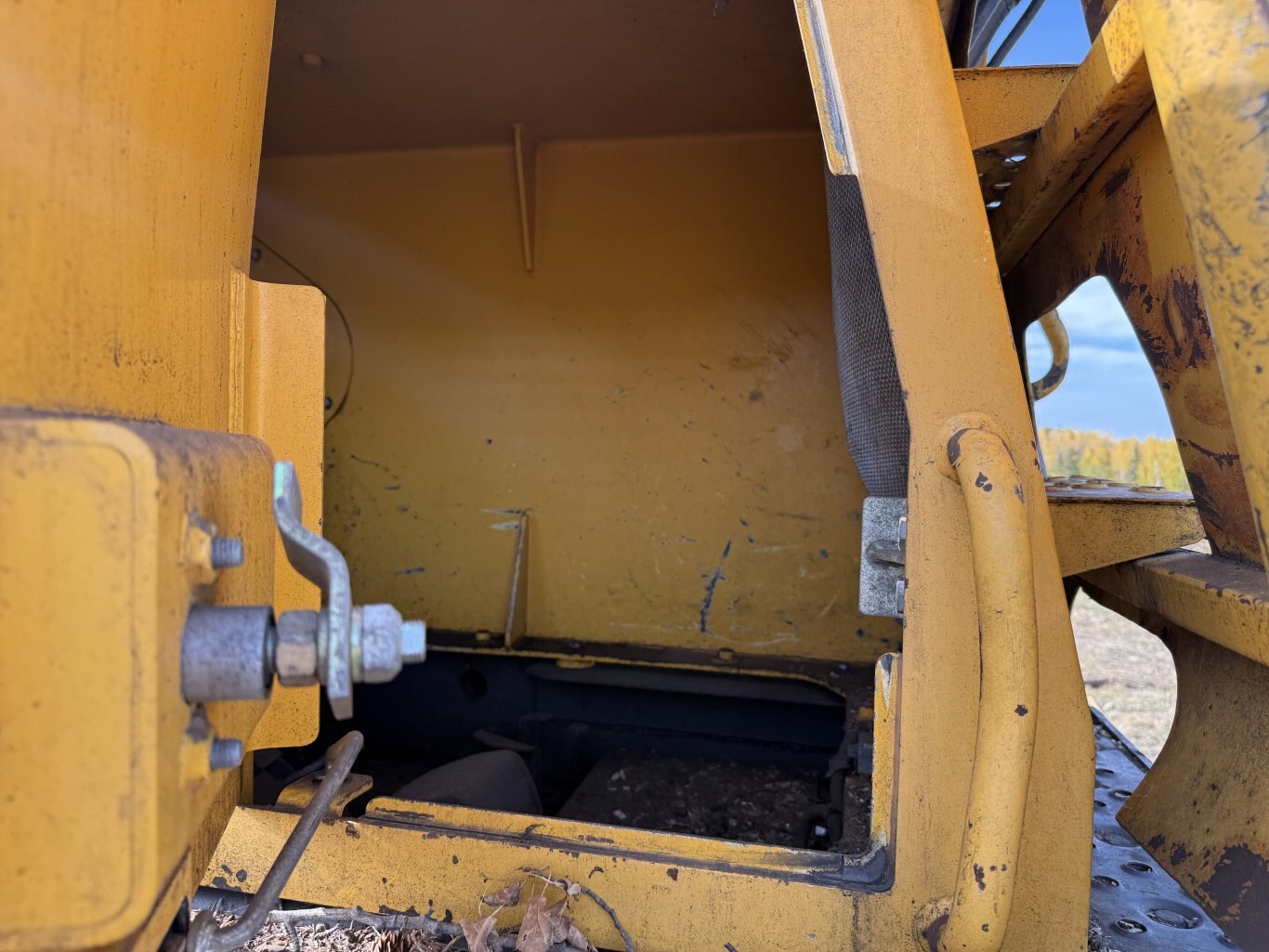 2012 Volvo FC2421C Processor with Drop in Engine (4,000 hours) #11096 JA