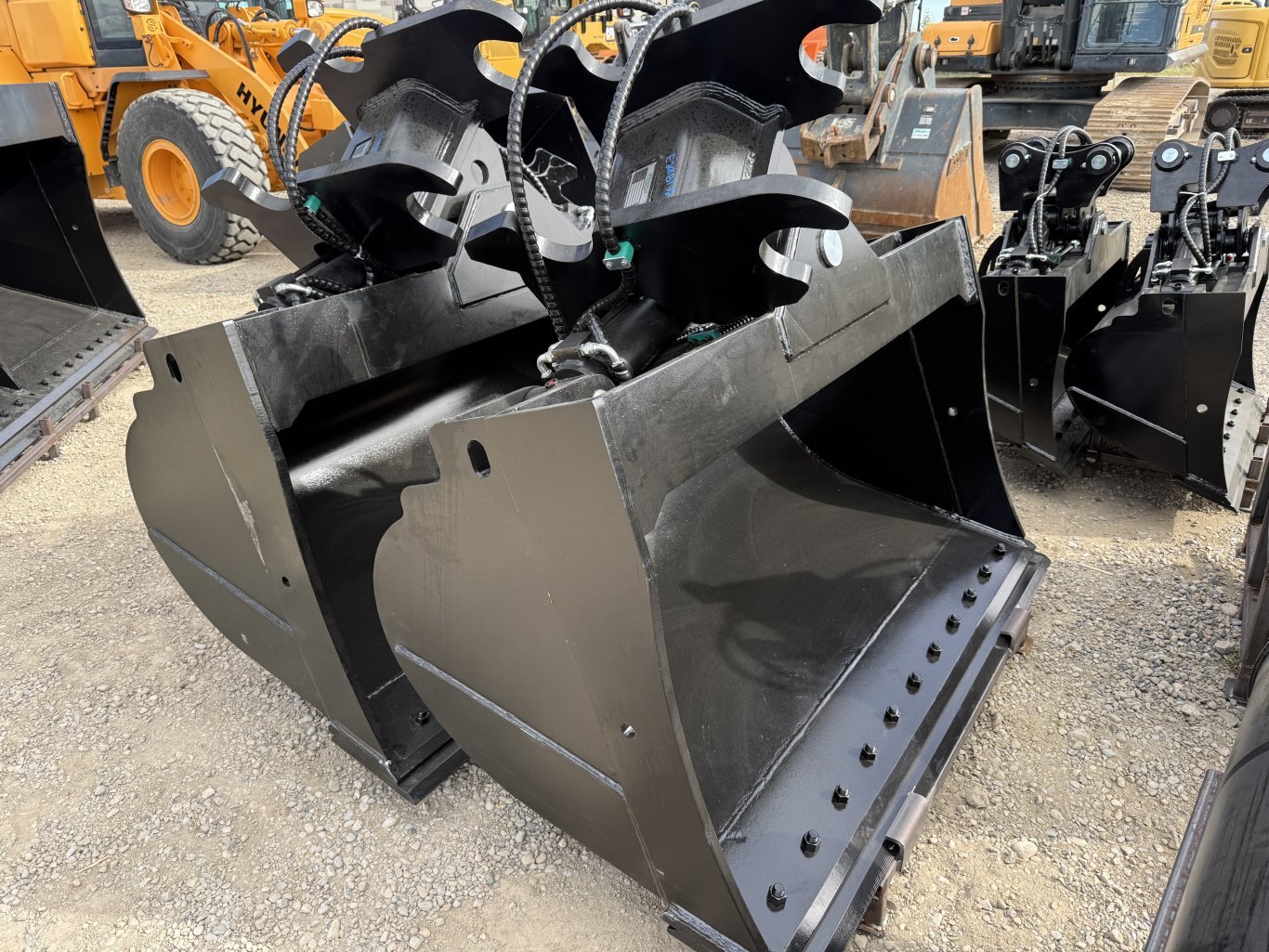 200 Series twist bucket 72 excavator dual Hydraulic Tilt #E250BT72 JPH
