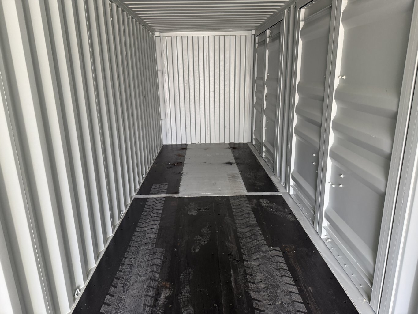 40 foot High Cube Seacan 4 side door container #226713 JPH