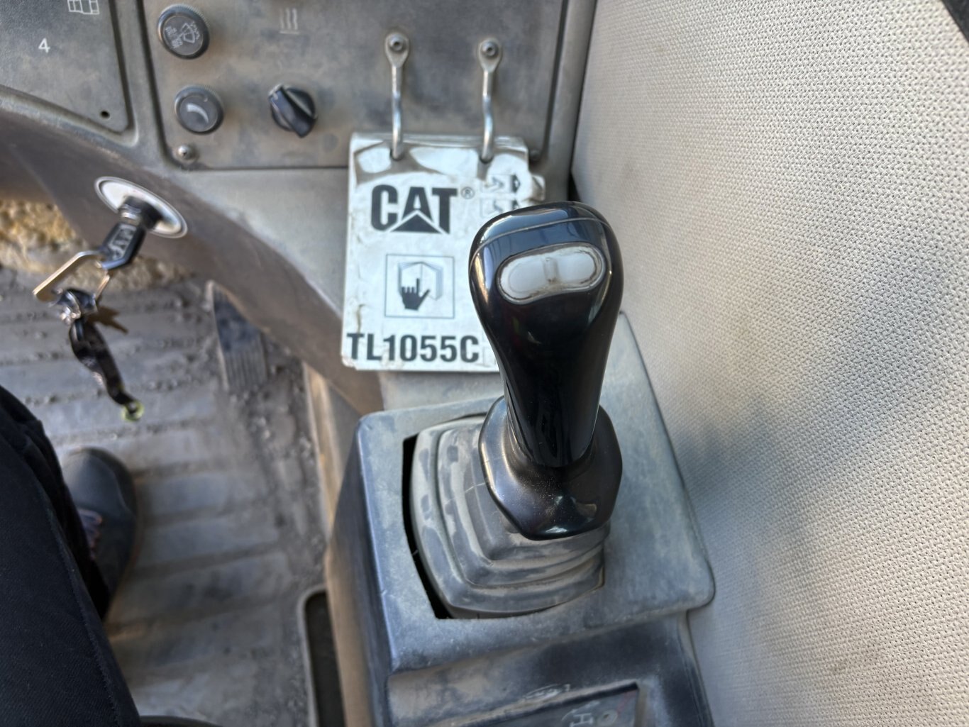 2014 Caterpillar TL1055C Telehandler/Zoom Boom #11107 AS