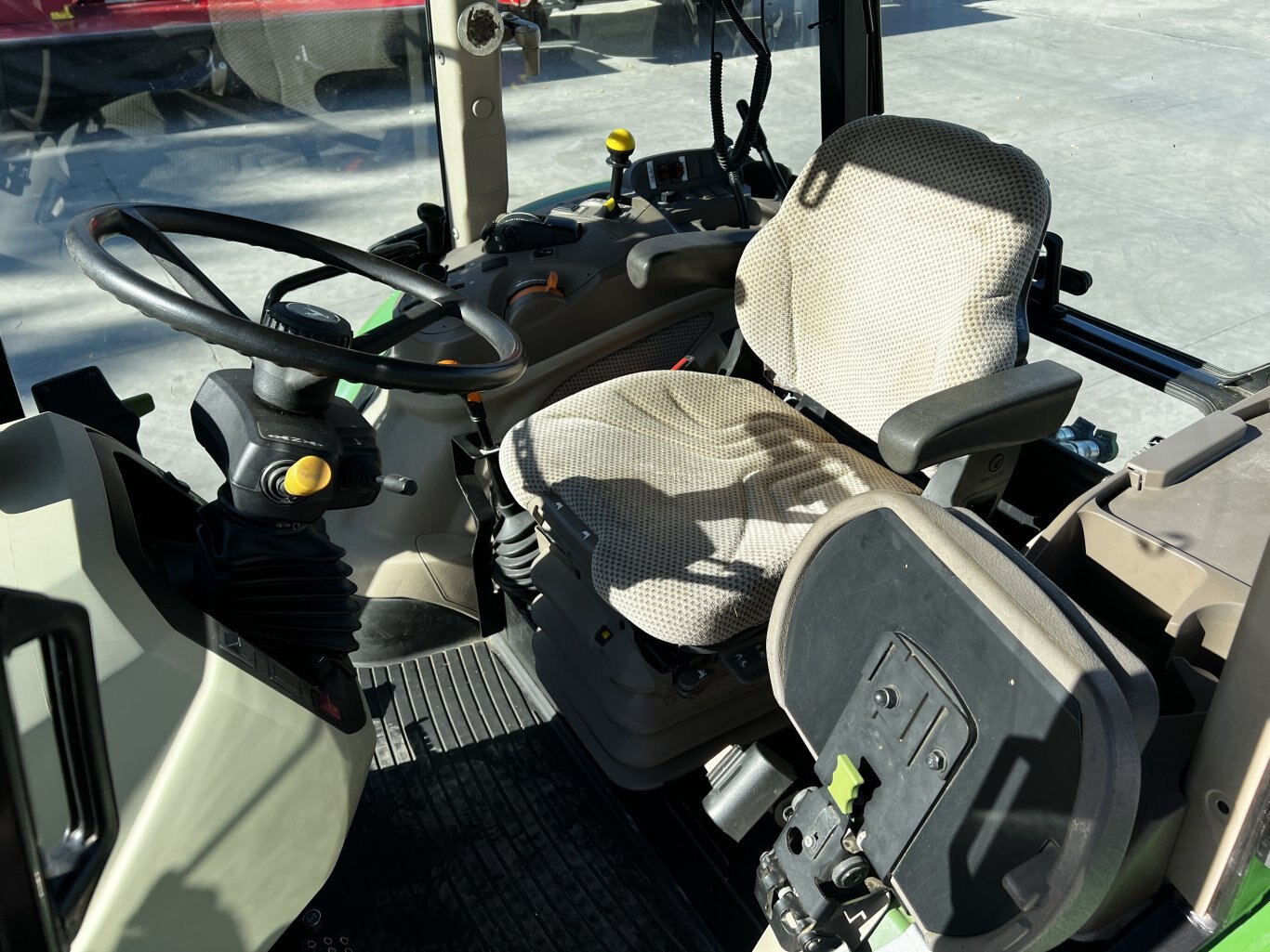 2016 John Deere 5100M Tractor #11121 BP