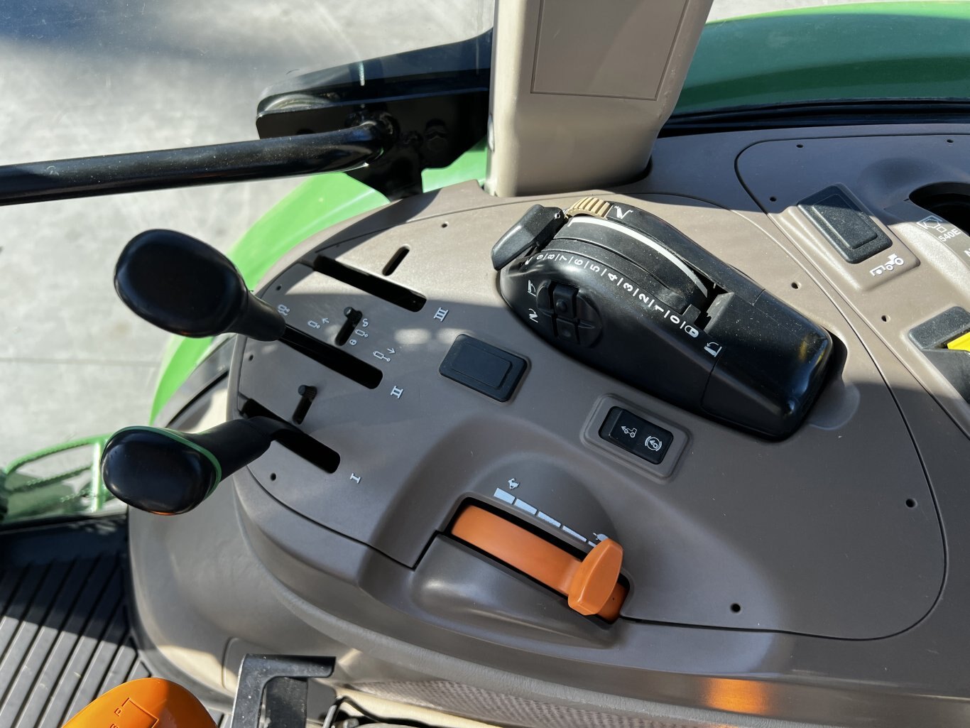 2016 John Deere 5100M Tractor #11121 BP