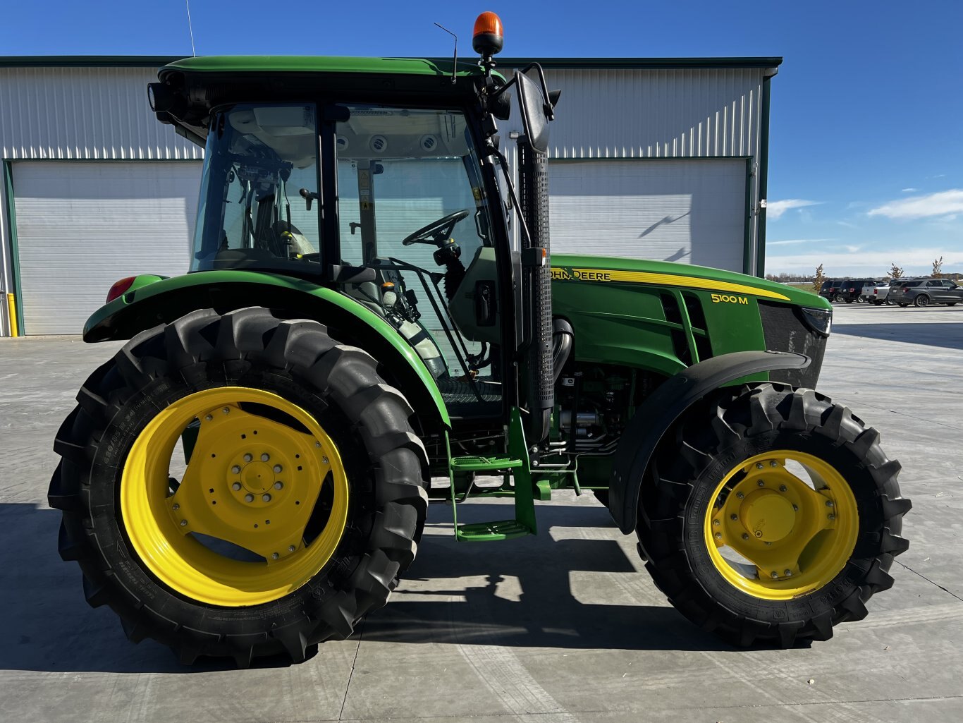 2016 John Deere 5100M Tractor #11121 BP