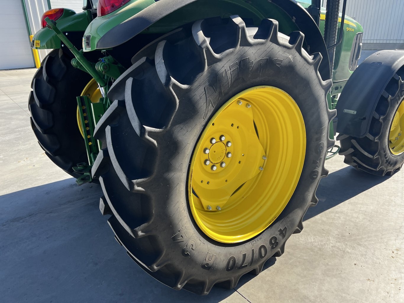 2013 John Deere 5100R Tractor #11122 BP