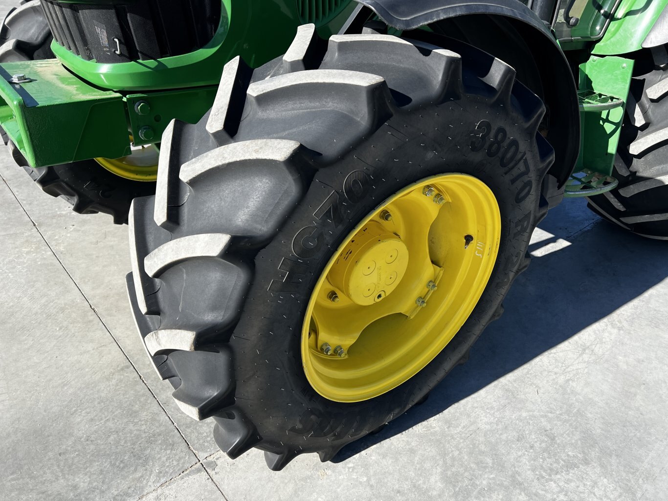 2013 John Deere 5100R Tractor #11122 BP