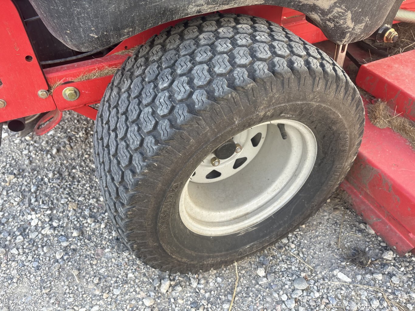 2014 Gravely Pro Turn 472 Mower #11147 AS