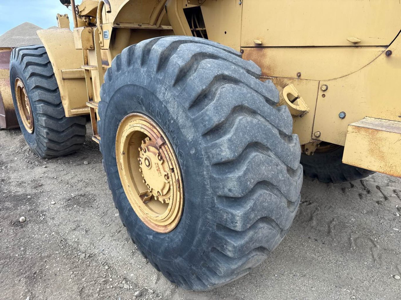 1972 CAT 966C Wheel Loader #11157 JA