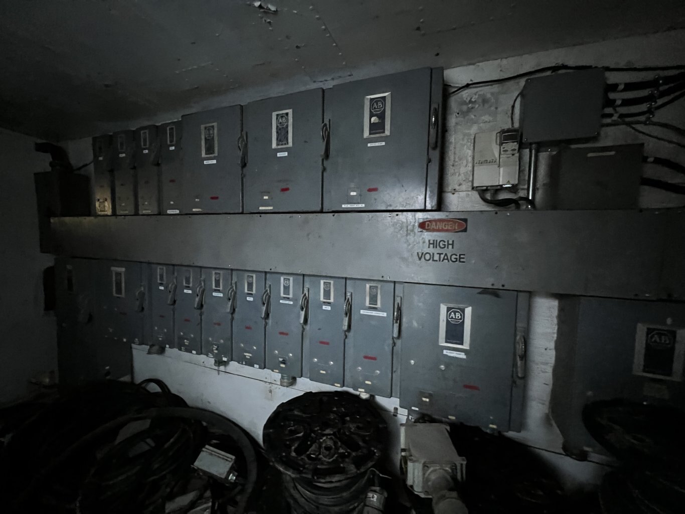 Mormak Power Van PV 40 with Switch Gear • 300kW 480V 3 Phase #11198 BP