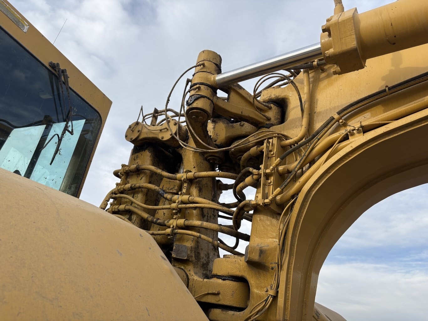 1988 Caterpillar 631E Motor Scraper #11240 BP