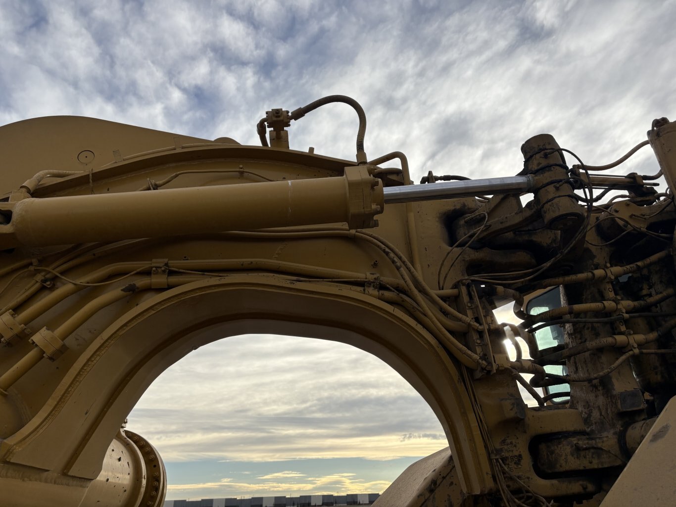 1988 Caterpillar 631E Motor Scraper #11240 BP