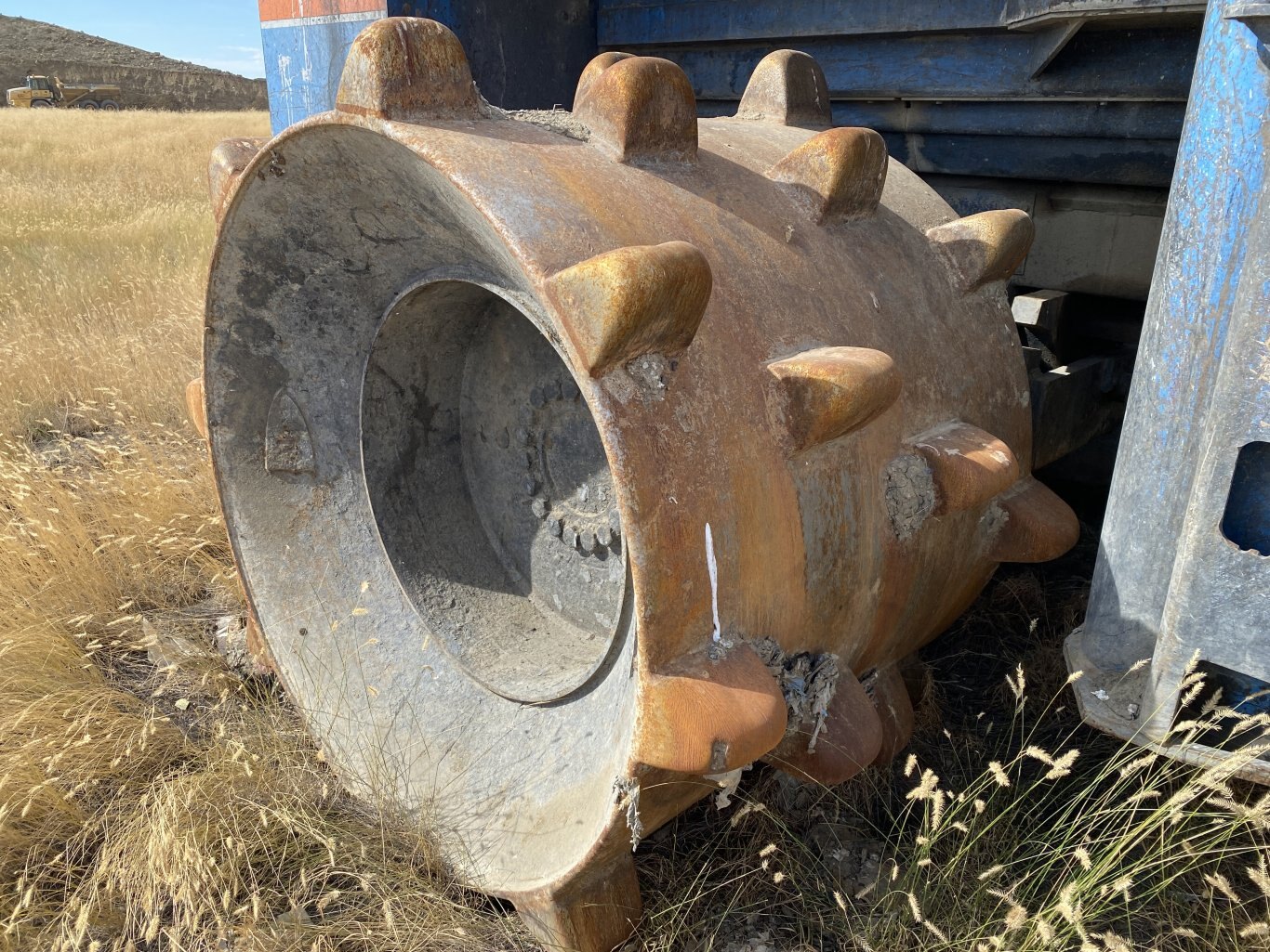 2012 AL JON 500 Advantage Compactor with 15ft Front Blade • AL JON 500 Compactor • Al Jon ADV 500 Landfill Compactor #11253 BP LOT #5904