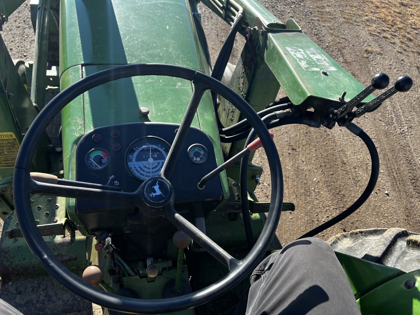 1975 John Deere 2130 Tractor with Loader • John Deere 2130B Tractor 2WD #11252 BP