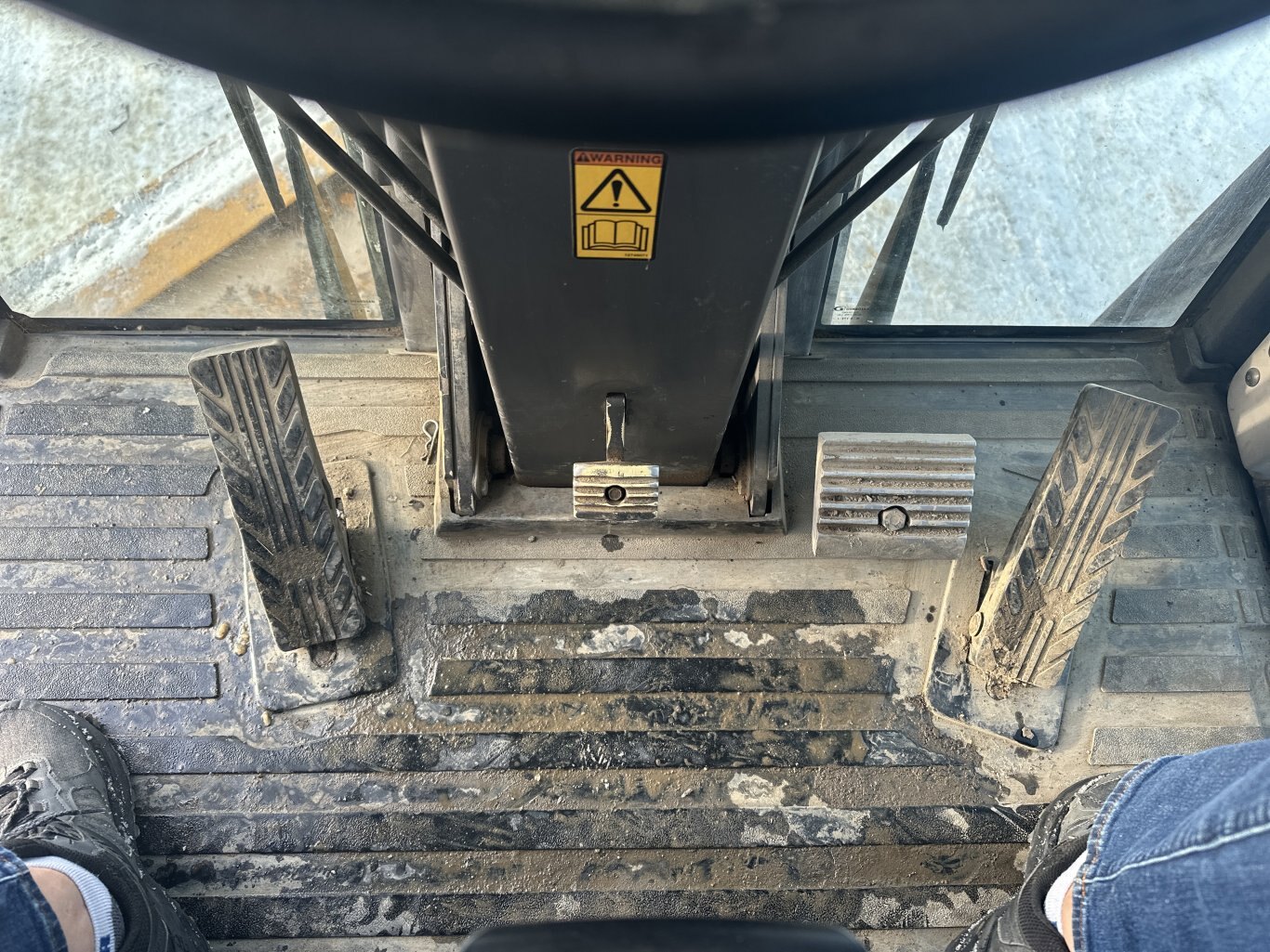 2007 Volvo G970 Grader with Front Plow & Snow wing #11275 DP