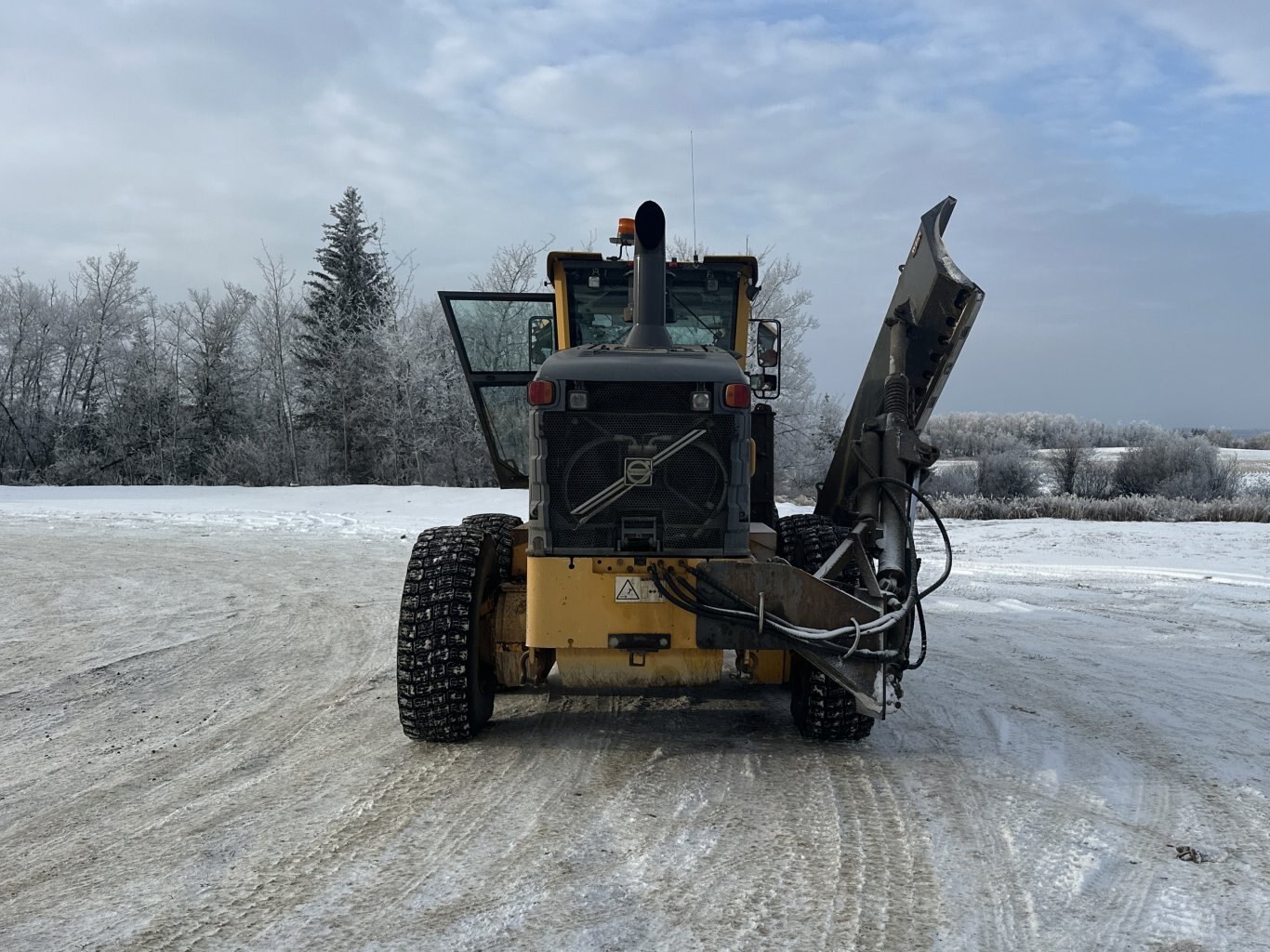 2007 Volvo G970 Grader with Front Plow & Snow wing #11275 DP