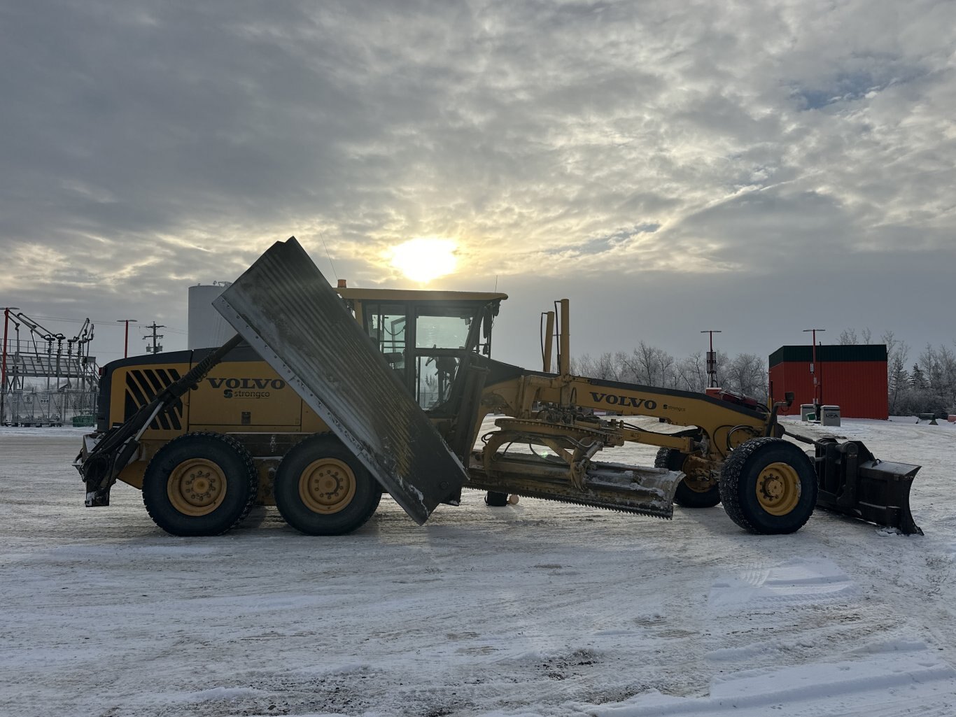 2007 Volvo G970 Grader with Front Plow & Snow wing #11275 DP