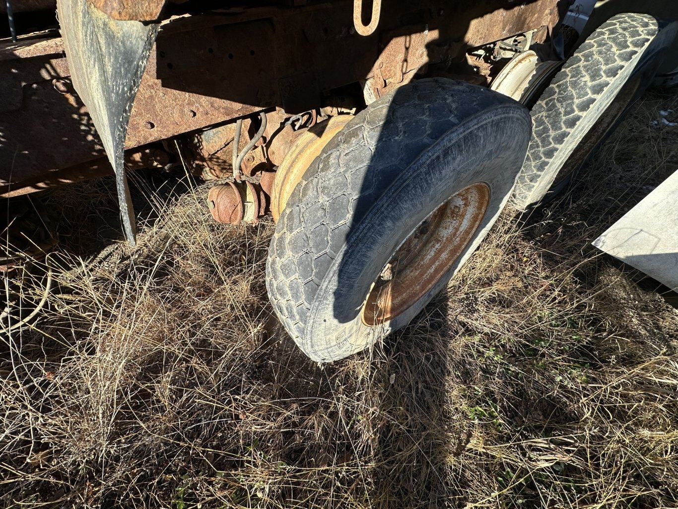 1985 Kenworth W900 Tandem Sanding Truck #11224 DP