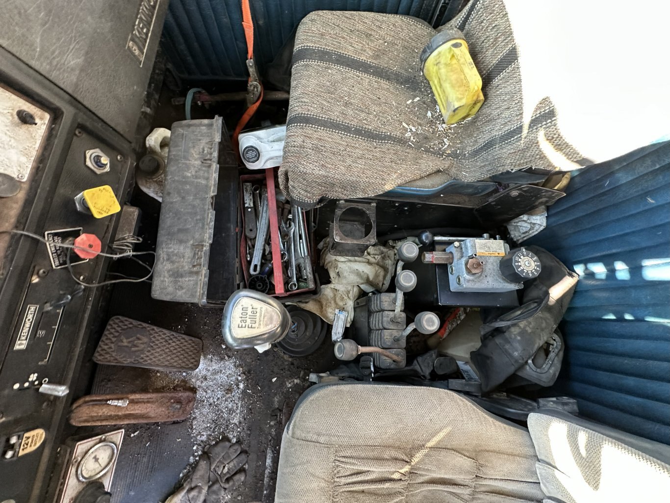 1985 Kenworth W900 Tandem Sanding Truck #11224 DP