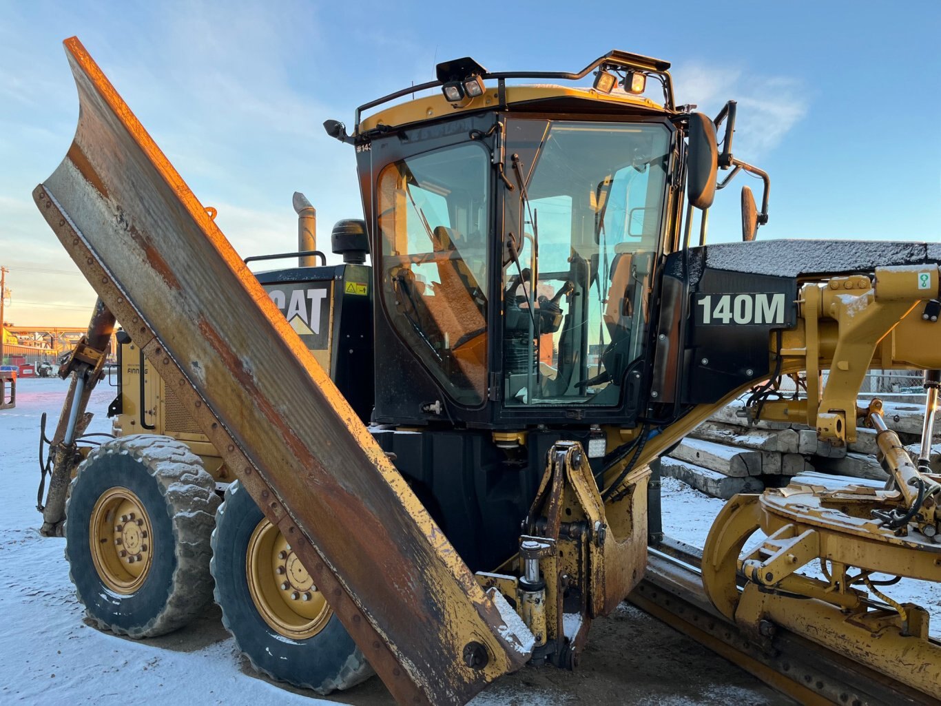 CAT 160M 140M Snow Wing CAT and WBM #11282 JPH