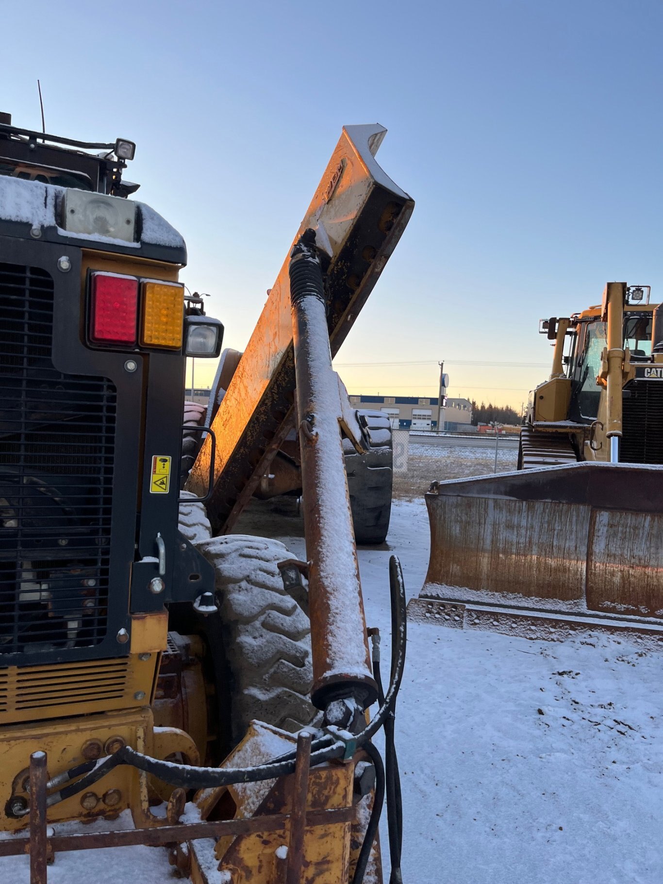 CAT 160M 140M Snow Wing CAT and WBM #11282 JPH