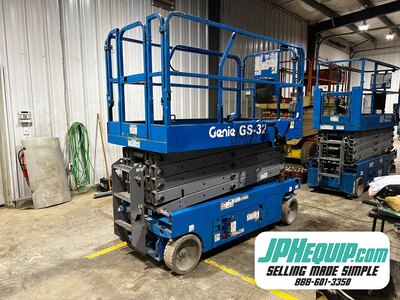 2010 Genie GS-3246 Scissor Lift • GS3246 #11284 BP
