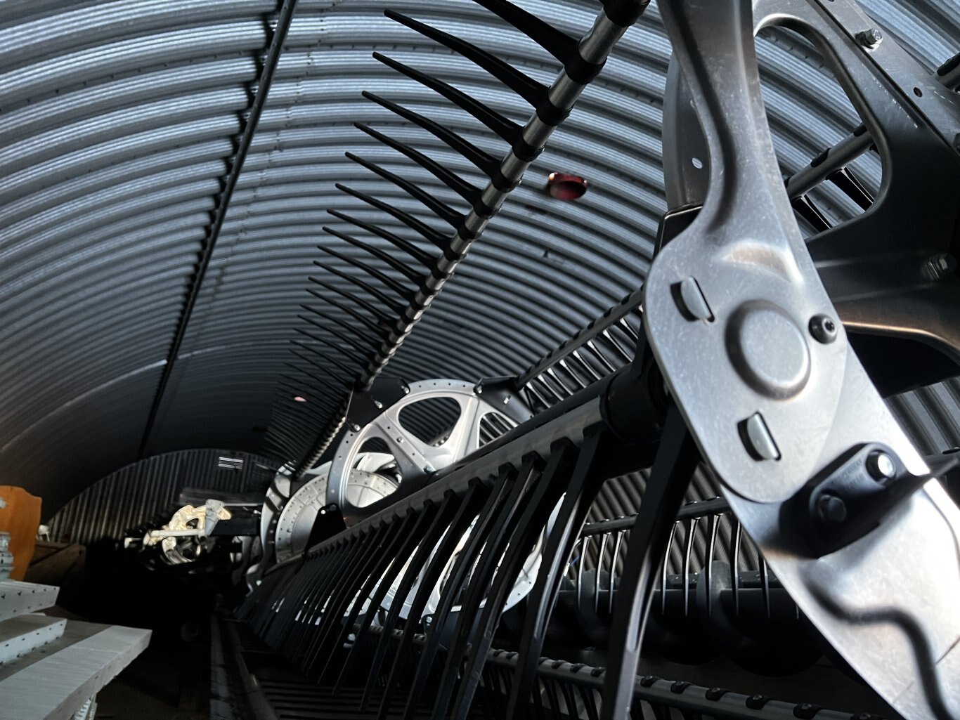 2022 Macdon FD240 FlexDraper Header 40ft *** 2 Headers Available *** • FD2 Draper • 40 ft FlexDraper Header #11289 BP