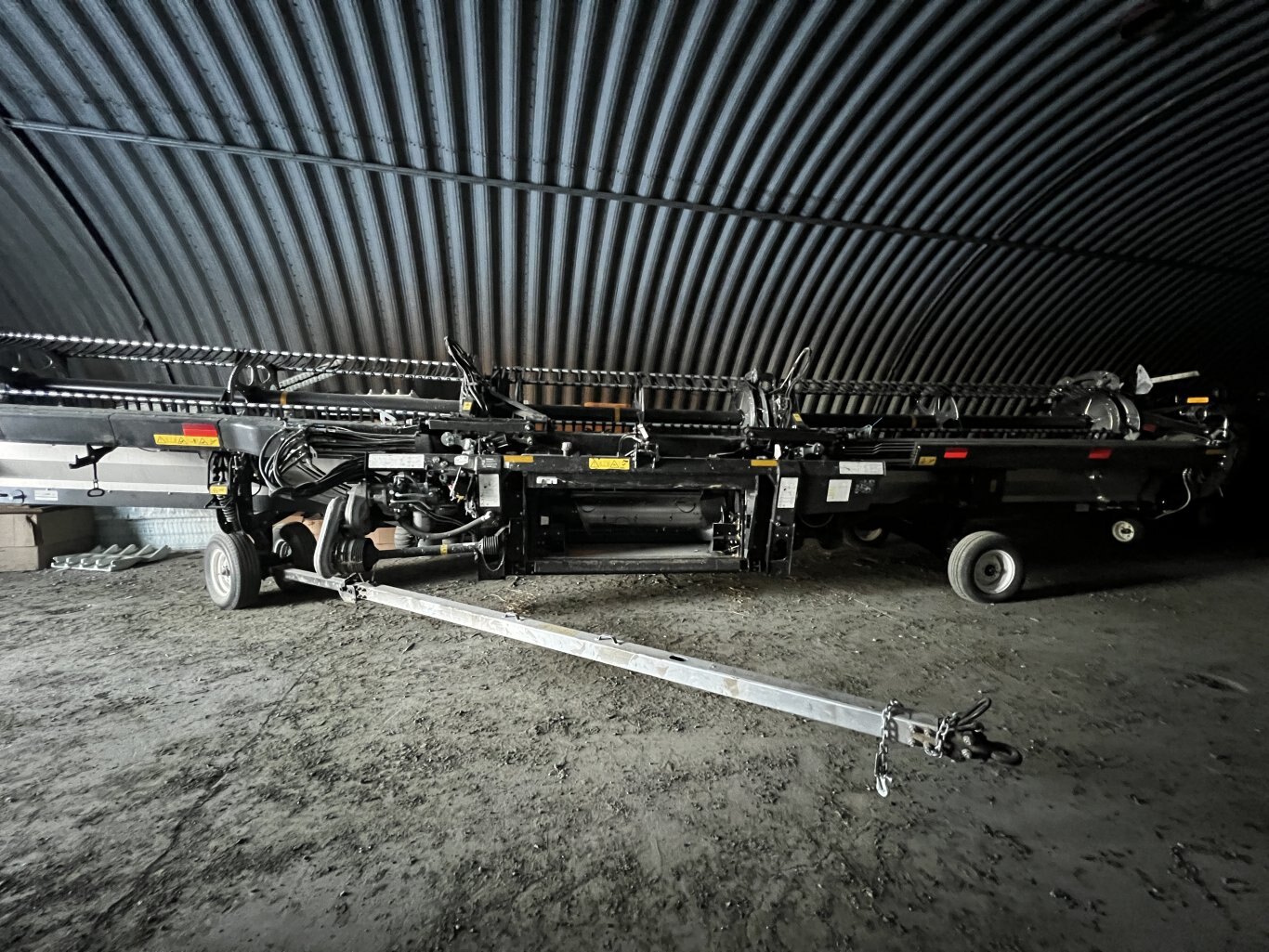 2022 Macdon FD240 FlexDraper Header 40ft *** 2 Headers Available *** • FD2 Draper • 40 ft FlexDraper Header #11289 BP