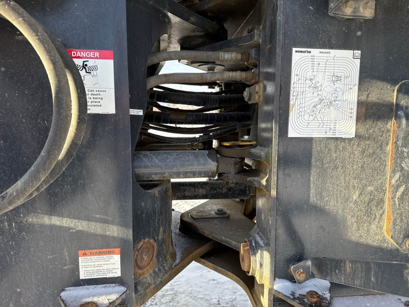 2018 KOMATSU WA320PZ 6 Wheel Loader with Bucket #11302 JA