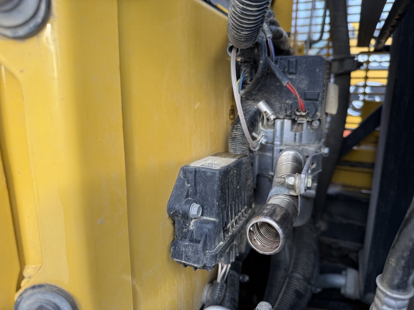 2018 KOMATSU WA320PZ 6 Wheel Loader with Bucket #11302 JA