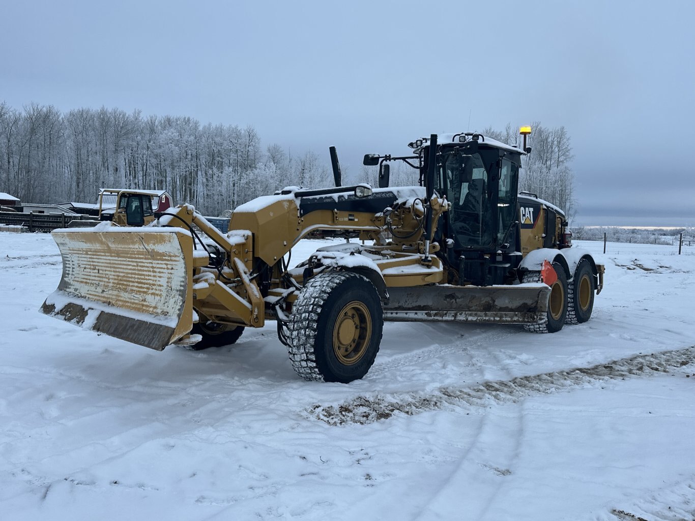 2018 CAT 160M VHP Plus AWD Motor Grader w/ Front Blade, Ripper & Snow Wing #11316 DP