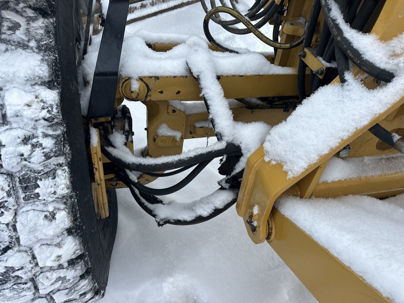 2018 CAT 160M VHP Plus AWD Motor Grader w/ Front Blade, Ripper & Snow Wing #11316 DP