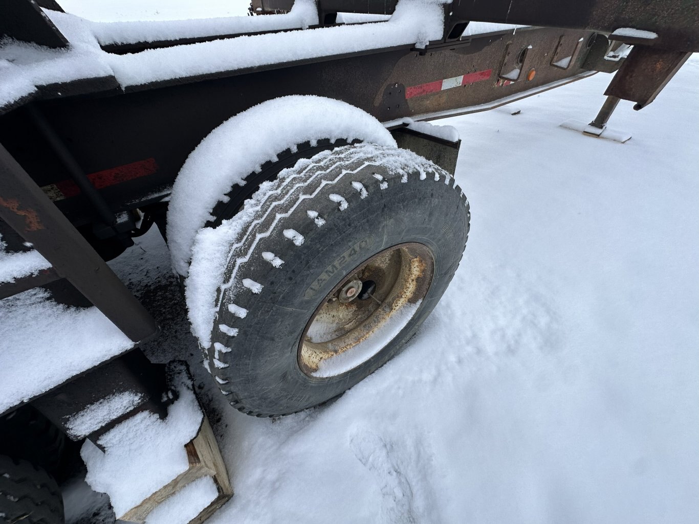 1998 Peerless 63 ft Super B Hayrack Trailer w/ Picker #11311 DP