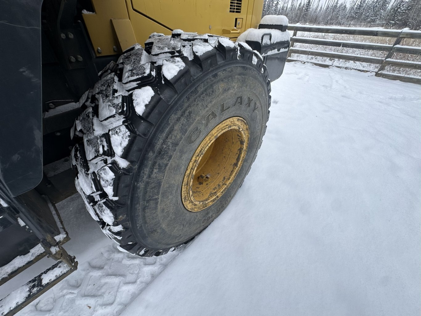 2019 Komatsu WA200 8 Wheel Loader w/ Bucket #11312 DP