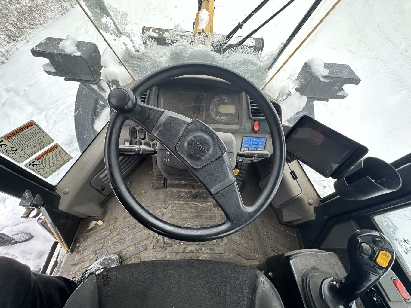 2019 Komatsu WA200 8 Wheel Loader w/ Bucket #11312 DP