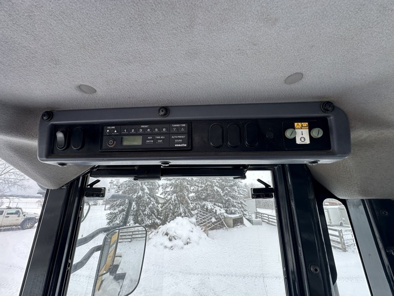 2019 Komatsu WA200 8 Wheel Loader w/ Bucket #11312 DP