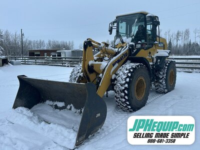 2019 Komatsu WA200-8 Wheel Loader w/ Bucket #11312 DP