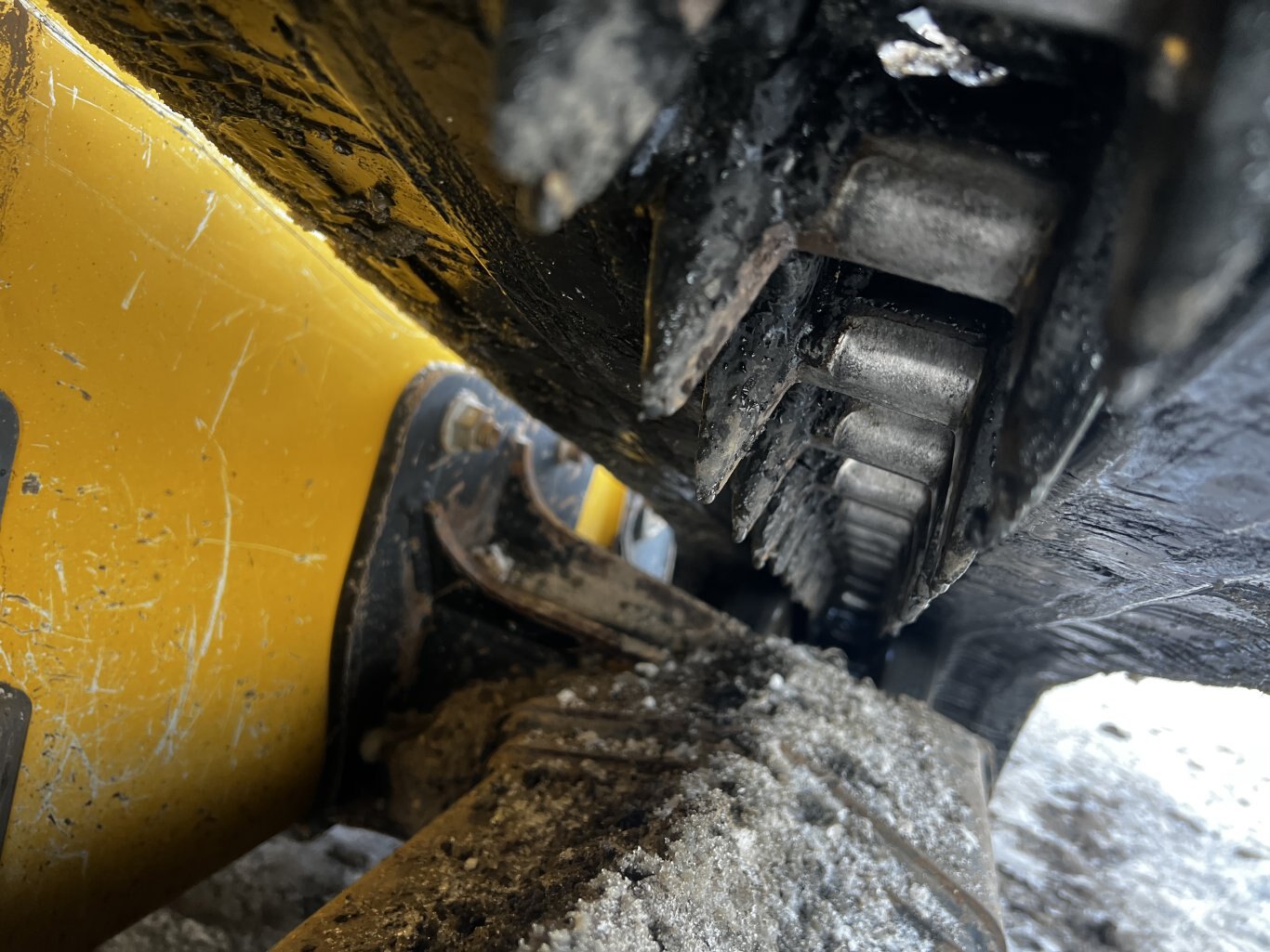 2017 Deere 331G Skid Steer with Bucket • Tracked Skid • Compact Track Loader #11323 BP