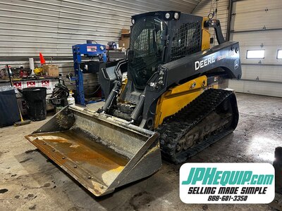 2017 Deere 331G Skid Steer with Bucket • Tracked Skid  • Compact Track Loader #11324 BP