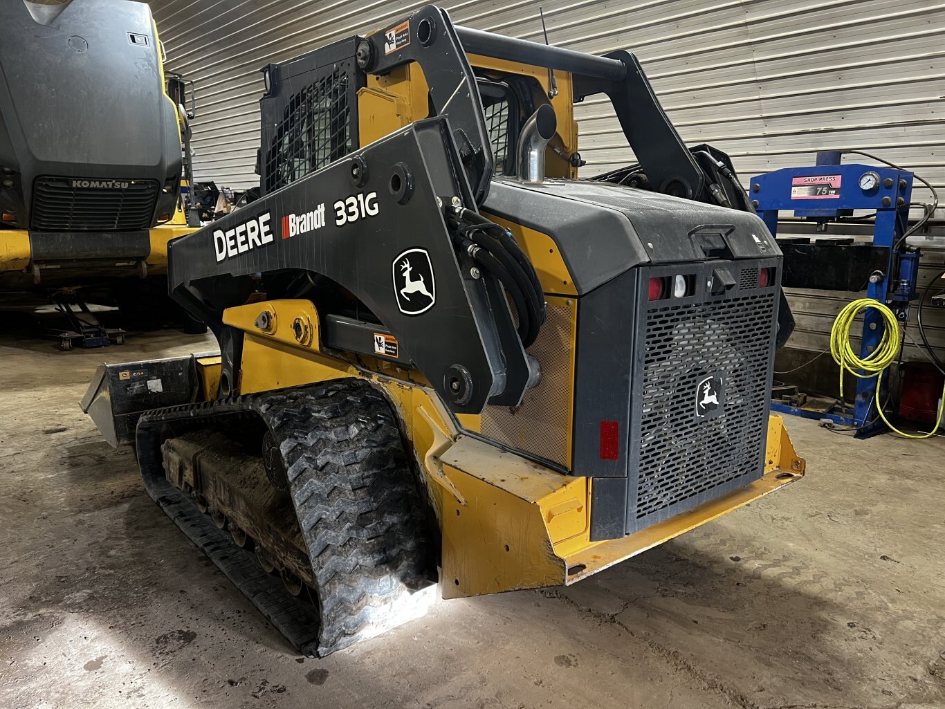 2017 Deere 331G Skid Steer with Bucket • Tracked Skid • Compact Track Loader #11324 BP
