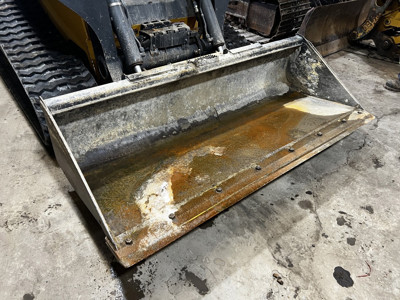 2017 Deere 331G Skid Steer with Bucket • Tracked Skid • Compact Track Loader #11324 BP