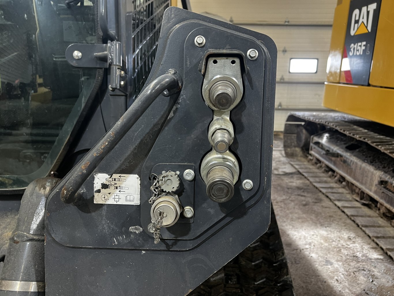 2017 Deere 331G Skid Steer with Bucket • Tracked Skid • Compact Track Loader #11324 BP