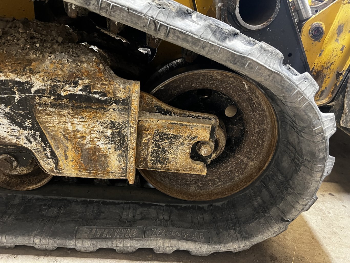 2017 Deere 331G Skid Steer with Bucket • Tracked Skid • Compact Track Loader #11324 BP