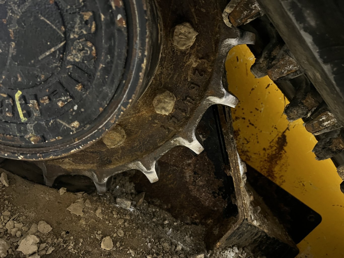 2017 Deere 331G Skid Steer with Bucket • Tracked Skid • Compact Track Loader #11324 BP