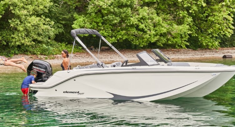 2024 Bayliner M19 Solid White Hull