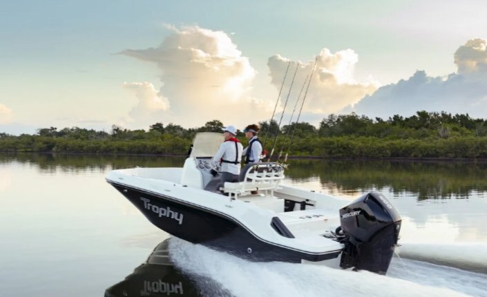 2024 Bayliner T20CC Blue Hull Sides (White Bottom)