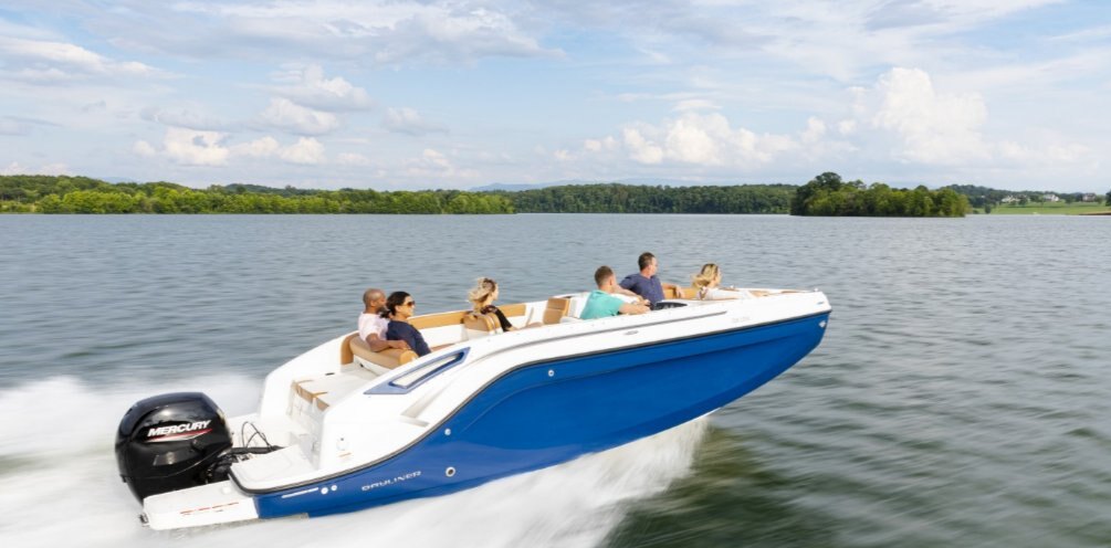 2024 Bayliner DX2200 Blue Hull Sides (White Bottom)