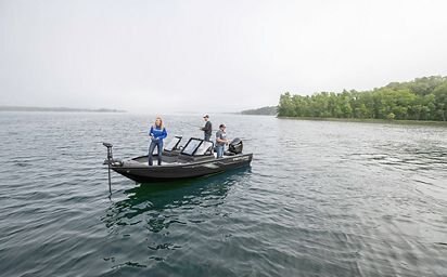 2024 Crestliner 1950 FISH HAWK Black Metallic base w/True Blue Metallic accent & Gray interior